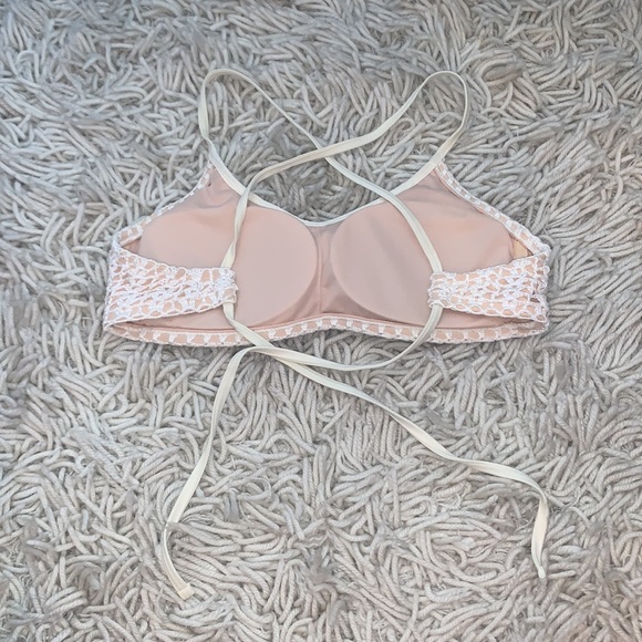 LAST CHANCE Crochet bikini top - Picture 3 of 3